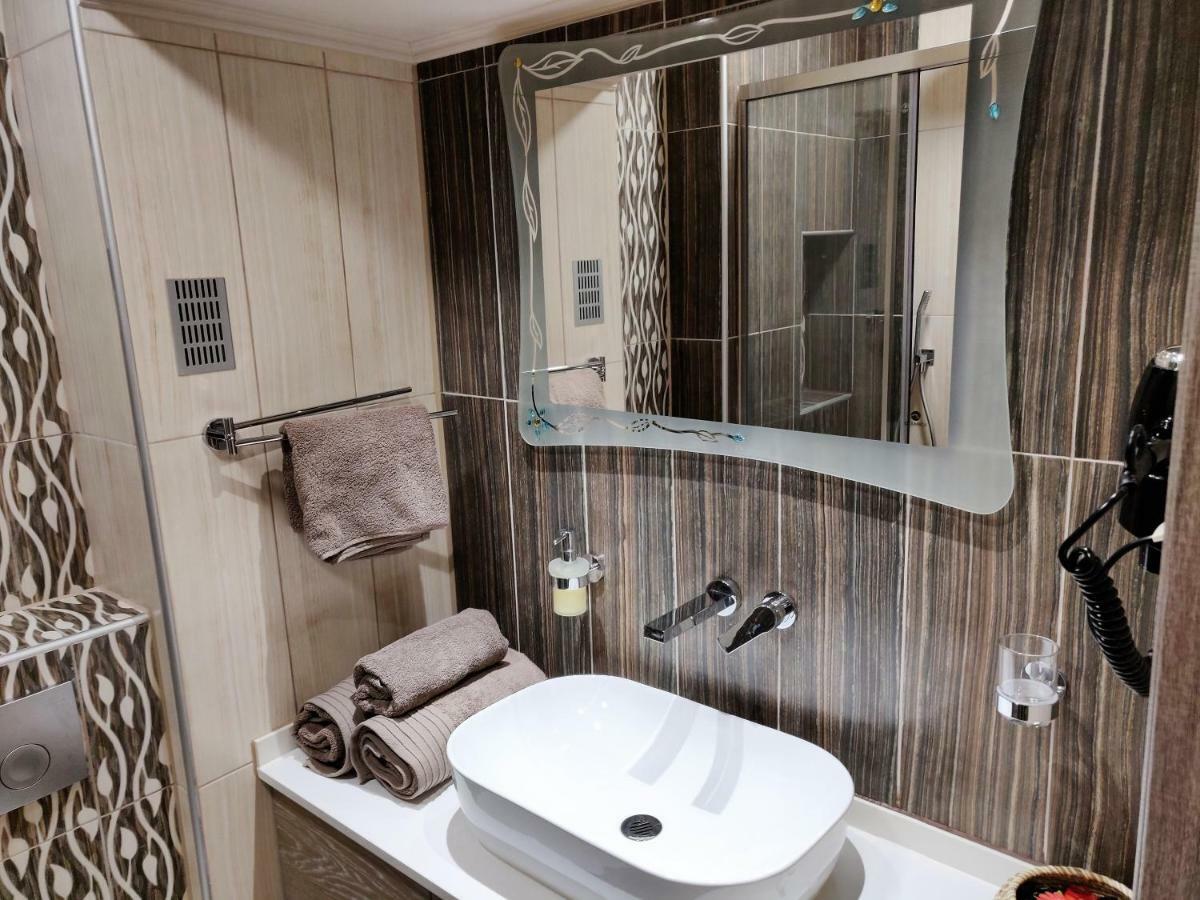 Agias Sofias Street Luxurious Studio Салоники Экстерьер фото