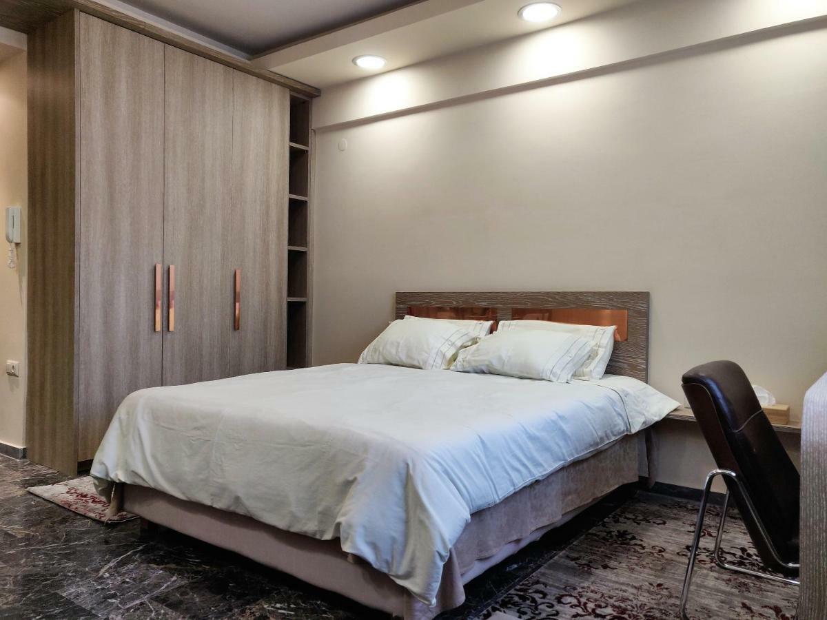 Agias Sofias Street Luxurious Studio Салоники Экстерьер фото