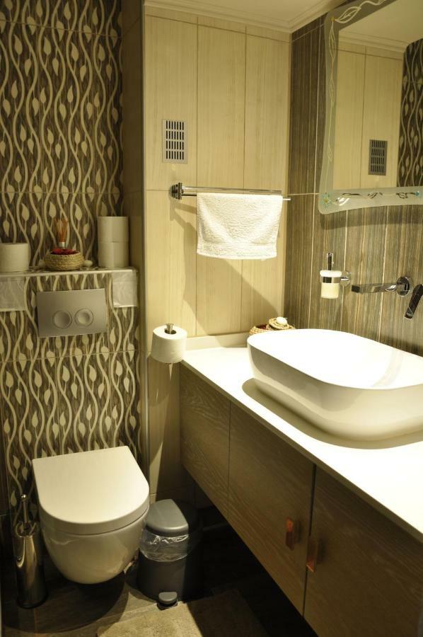 Agias Sofias Street Luxurious Studio Салоники Экстерьер фото