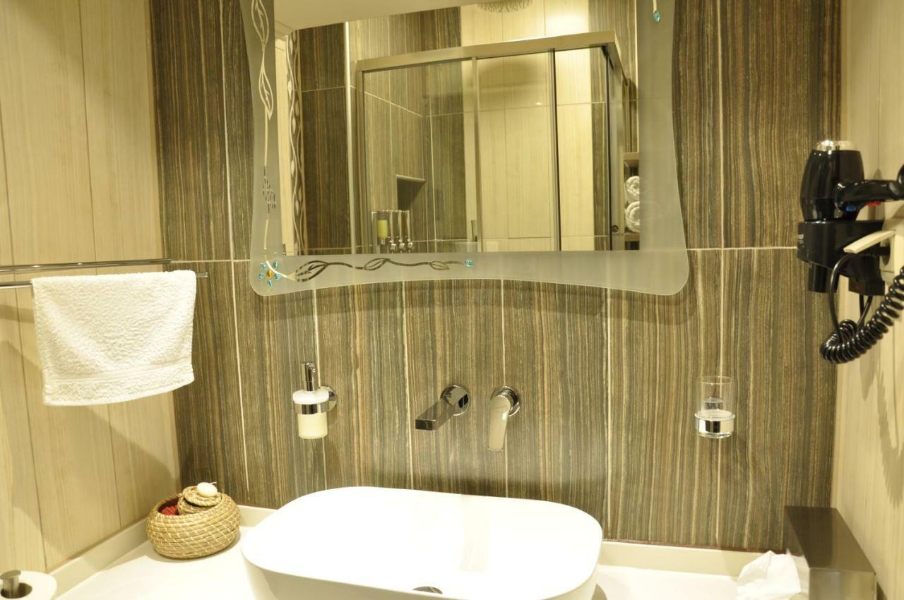 Agias Sofias Street Luxurious Studio Салоники Экстерьер фото